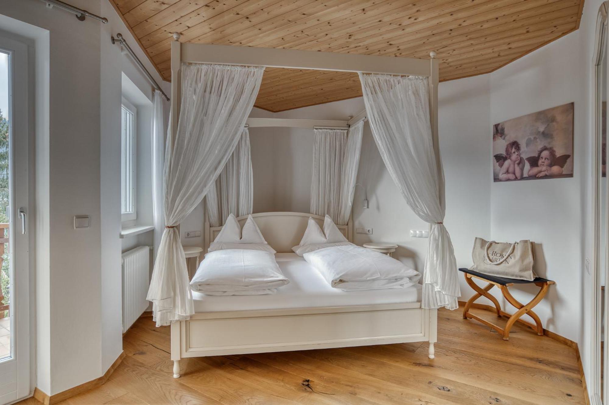 Hotel Berghaus Rosengarten Nova Levante Room photo